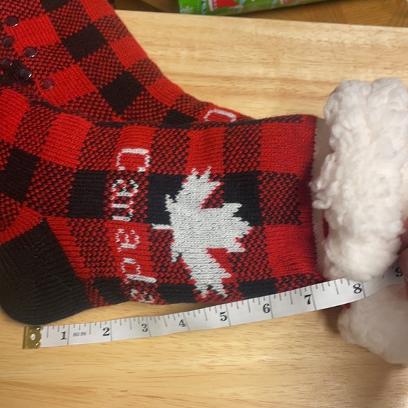 SOLD Men’s/women’s Socks, warm and cozy, Canada Maple Leaf - Picture 8 of 9